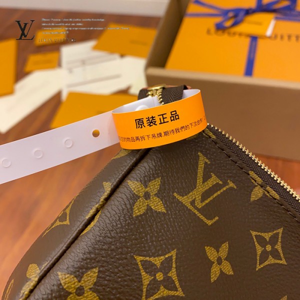 gucciaaa-38677-gallery-75495-ed446b3fa8ff76a4 經典選藏|M40712 晚宴包手拿包|商品實拍視角 14