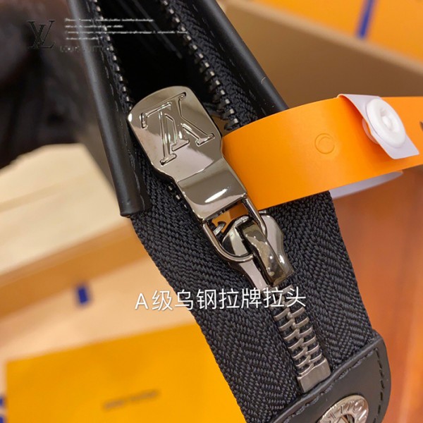 經典選藏|M61692 手包|經典細節實拍視角