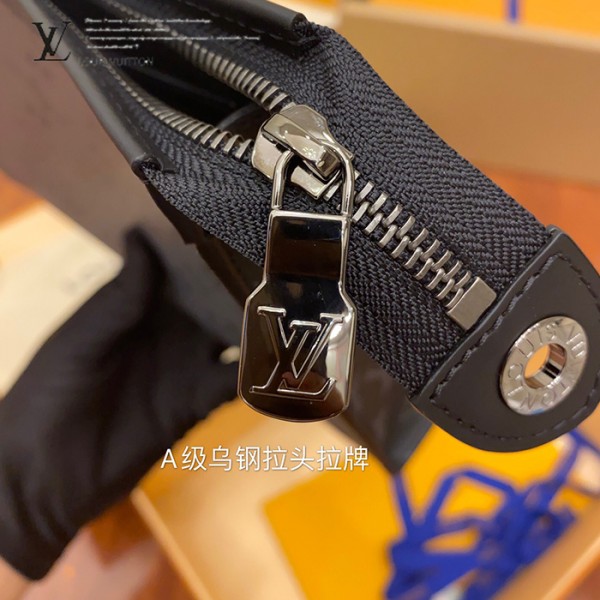 gucciaaa-38682-gallery-75555-b51e135a23df6602 經典選藏|M69535 男士手包|經典細節實拍視角