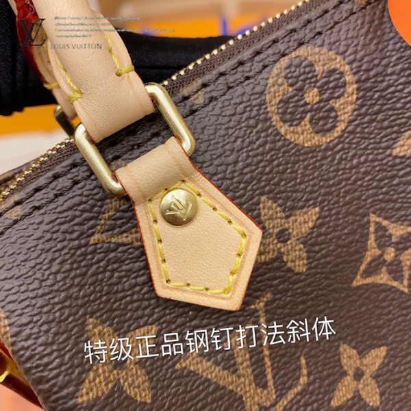 gucciaaa-38684-gallery-75576-95b33041dad27fff 經典選藏|M61252 NANO mini枕頭包|商品實拍視角 08