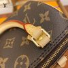 gucciaaa-38684-gallery-75578-df5e3fc5767c955d 經典選藏|M61252 NANO mini枕頭包|商品實拍視角 10