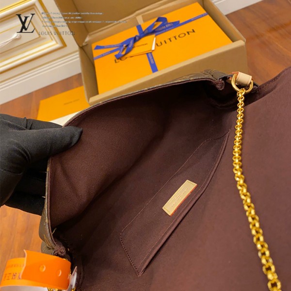 gucciaaa-38686-gallery-75596-f324c980cf02260c 經典選藏|M40718 小號斜背包晚宴包|商品實拍視角 05