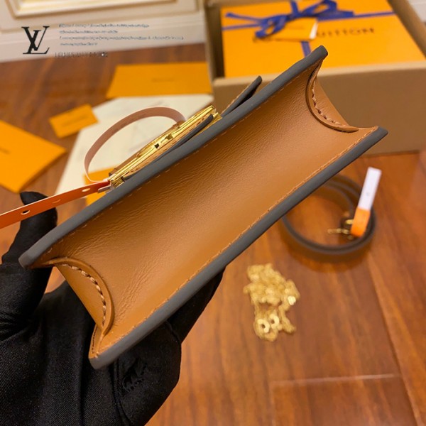 gucciaaa-38690-gallery-75650-d5ec018fe892a5d8 經典選藏|M68621 達芙妮MINI郵差包|商品實拍視角 13