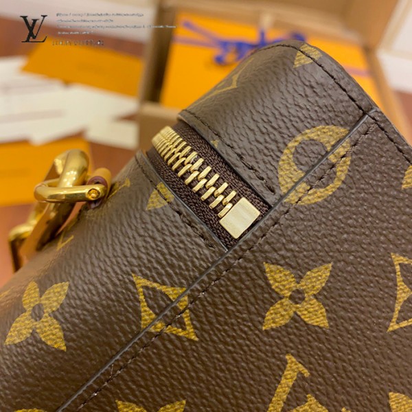 gucciaaa-38693-gallery-75696-a5fdb28d0300d423 經典選藏|M44914 手機包|商品實拍視角 11