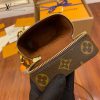 gucciaaa-38693-gallery-75699-08032af526636415 經典選藏|M44914 手機包|商品實拍視角 14