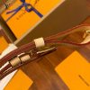gucciaaa-38694-gallery-75707-4d8c000927534bc6 經典選藏|M43644 男女同款胸包腰包|使用場景與整體比例