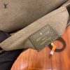 gucciaaa-38696-gallery-75730-7de44e1f30d7b444 經典選藏|M44797 手提斜背包|商品實拍視角 04