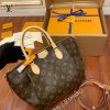 gucciaaa-38702-gallery-75802-afc51b9c3ff871c3 經典選藏|M48813 肩背包|包款全貌與整體比例
