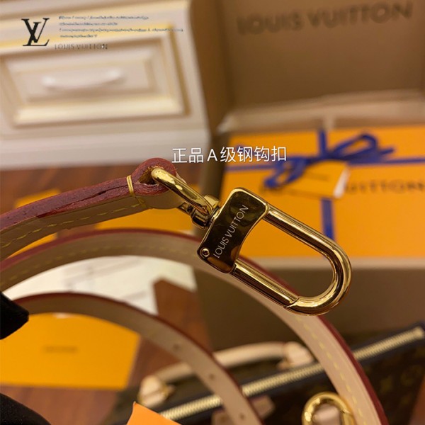 gucciaaa-38702-gallery-75803-97320c1818b94bbb 經典選藏|M48813 肩背包|商品實拍視角 03