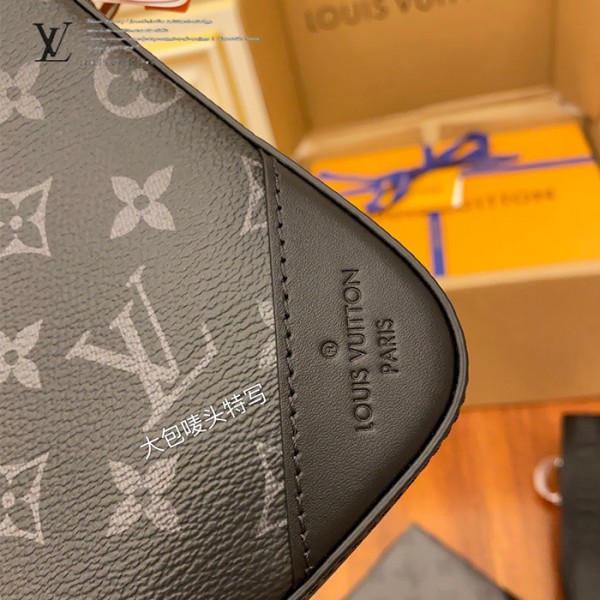 gucciaaa-38706-gallery-75853-2658b33878c7ed51 經典選藏|M69443 男士三合一郵差包|商品實拍視角 04