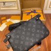 gucciaaa-38706-gallery-75858-a326cd9f880d9ebb 經典選藏|M69443 男士三合一郵差包|商品實拍視角 08