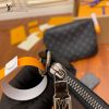 gucciaaa-38706-gallery-75859-cc842a05424ebbd3 經典選藏|M69443 男士三合一郵差包|使用場景與整體比例