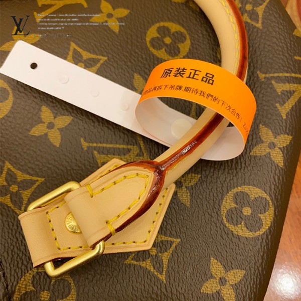 gucciaaa-38710-gallery-75923-b9348f2307c51fdc 經典選藏|M41112 SPEEDY 30枕頭包|商品實拍視角 16