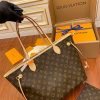 gucciaaa-38712-gallery-75942-e3d05fc4acea9334 經典選藏|M41178 NEVERFULL 購物袋|商品實拍視角 04