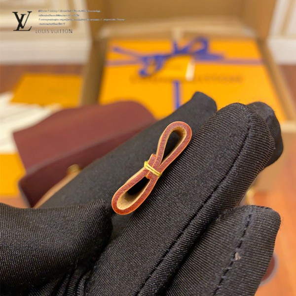 gucciaaa-38714-gallery-75975-6534bac3a2c8a186 經典選藏|M43431 雙肩包|商品實拍視角 07