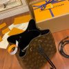 gucciaaa-38715-gallery-75997-b5e6bb6b65714668 經典選藏|M44020 女士NOE水桶包|經典細節實拍視角