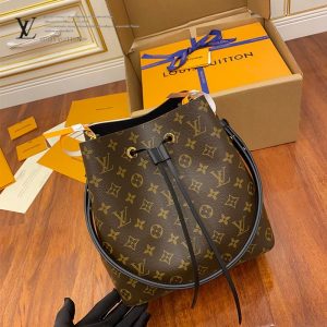 gucciaaa-38715-gallery-76003-707c73d4ddb2f466 經典選藏|M44020 女士NOE水桶包|包款全貌與整體比例