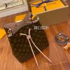 gucciaaa-38717-gallery-76015-0c84082175cc6599 經典選藏|精選 M44022 水桶包|商品實拍視角 02