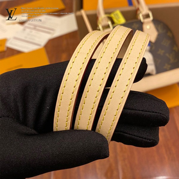 gucciaaa-38719-gallery-76036-ffd6867ae50acba4 經典選藏|M53152 ALMA bb 貝殼包|經典細節實拍視角