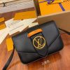 gucciaaa-38720-gallery-76052-122e8c4bd1d6af1f 經典選藏|M55948 女士郵差包|使用場景與整體比例