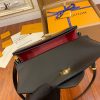 gucciaaa-38720-gallery-76055-2ac4d5e10676d35d 經典選藏|M55948 女士郵差包|商品實拍視角 11