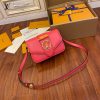 gucciaaa-38721-gallery-76066-74fd50b308f8f5a7 經典選藏|M55949 女士郵差包|包款全貌與整體比例