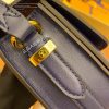 gucciaaa-38722-gallery-76081-13e9c61d923f9961 經典選藏|M55951 女士郵差包|商品實拍視角 10