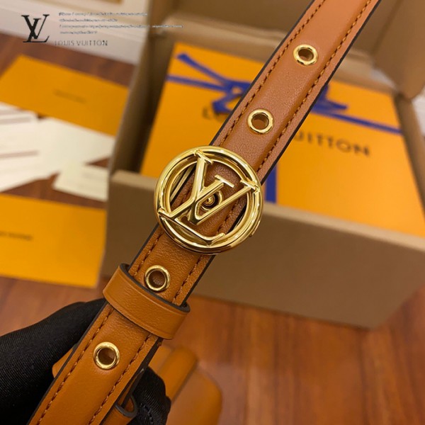 gucciaaa-38723-gallery-76100-9c5a4148a099fae1 經典選藏|M55952 女士郵差包|經典細節實拍視角
