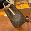 gucciaaa-38725-gallery-76134-18379d30ec0d2f76 經典選藏|M41056 中號蒙田包|商品實拍視角 03