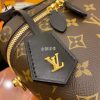 gucciaaa-38726-gallery-76150-8a2f3f043d2d21fb 經典選藏|M45165 化妝包|商品實拍視角 02