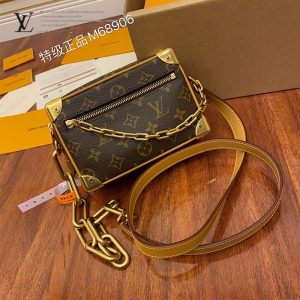 gucciaaa-38728-gallery-76170-36755ed21eccc967 經典選藏|M68906 男女款斜背包|包款全貌與整體比例