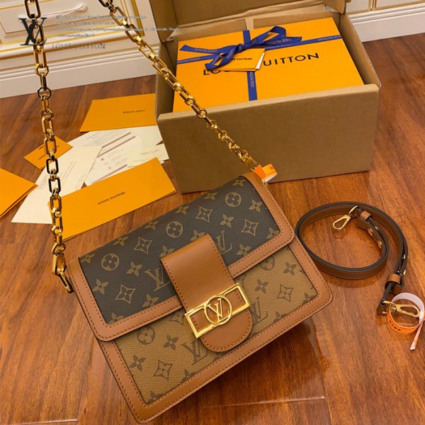 gucciaaa-38729-gallery-76181-7f220ec8d0d81b4b 經典選藏|M44391 達芙妮郵差包|商品實拍視角 07